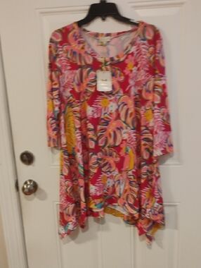 Simply Southern Pink Multi Floral Print  Tunic Top Size S
